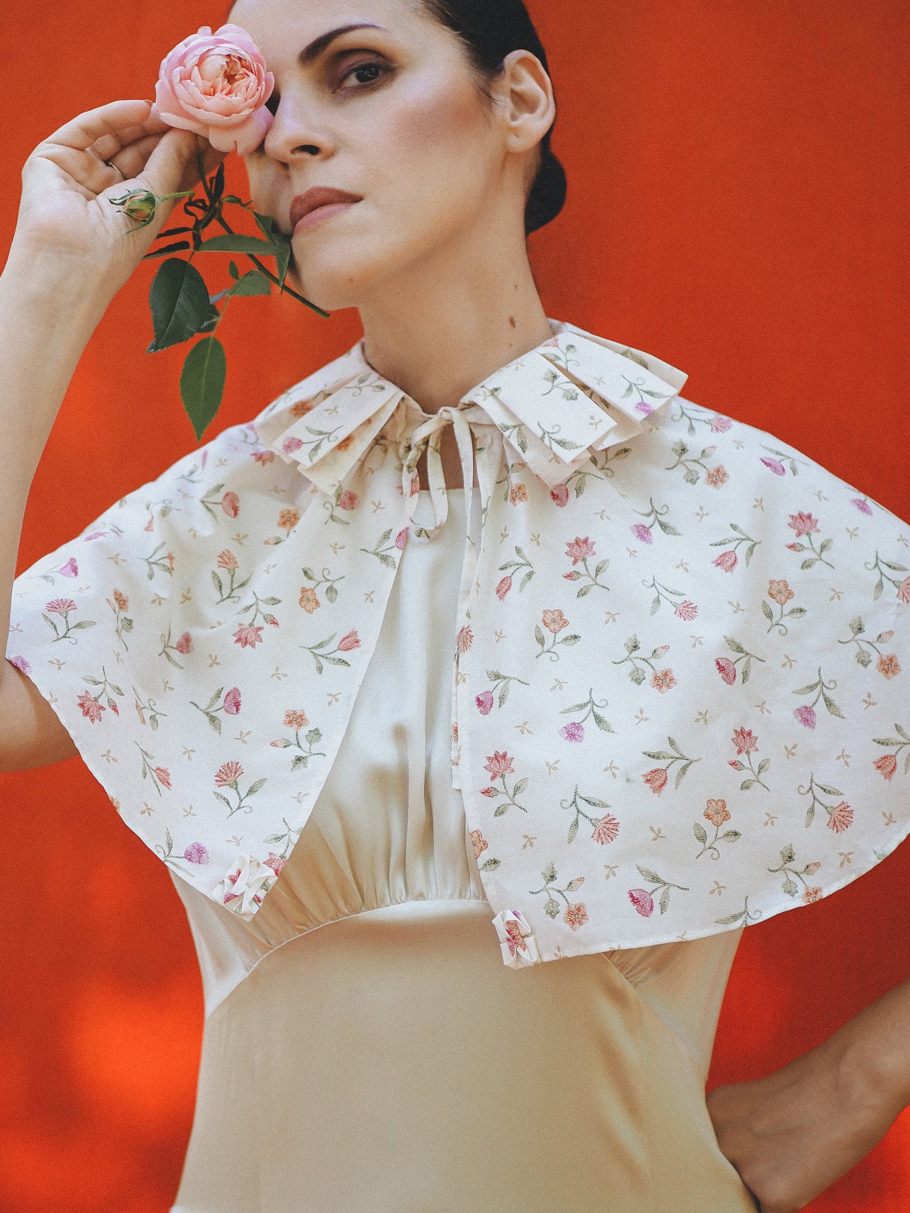 【L'AUBE BLANC】Raffle balloon cape Blouse Raffle balloon cape Blouse[White] – L'AUBE BLANC